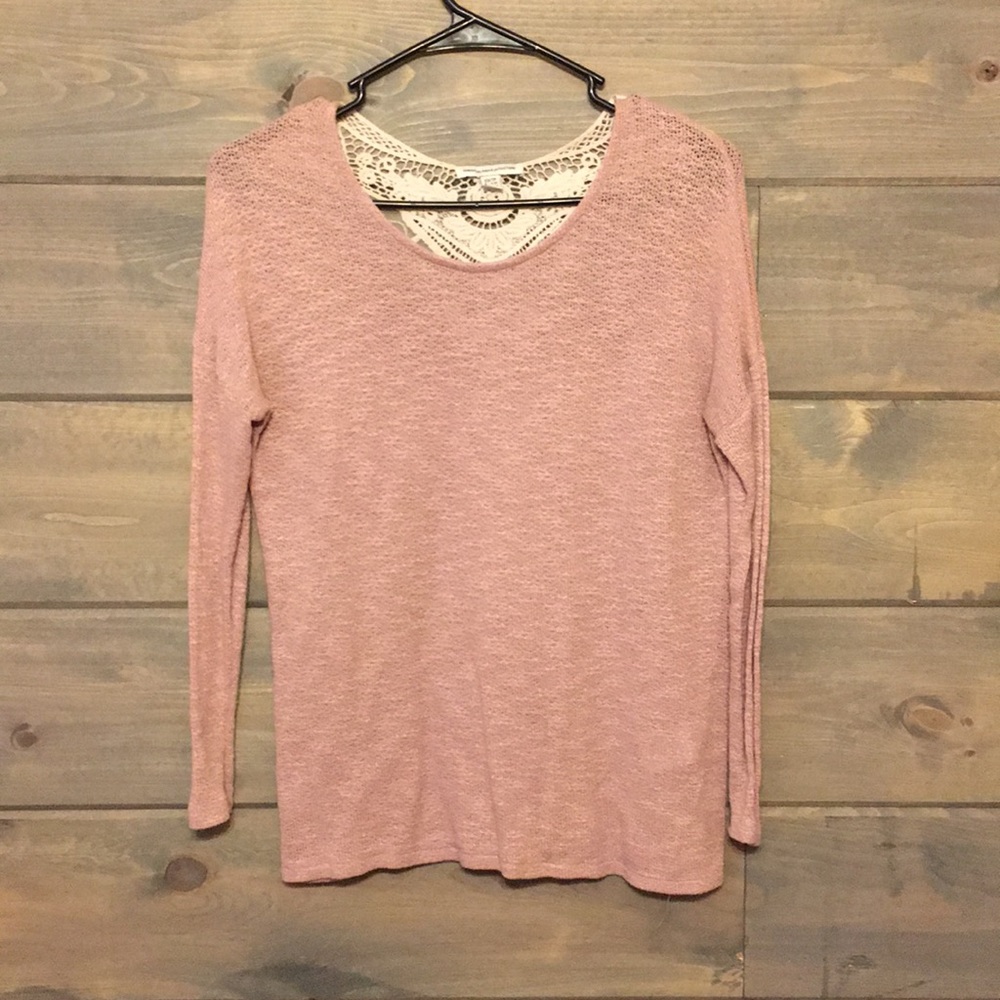 American eagle light weight pink sweater